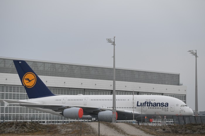 Visszahívják a nyugdíjból a legnagyobb utasszállítókat