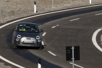 Jöhetnek a végtelen hatótávolságú villanyautók?