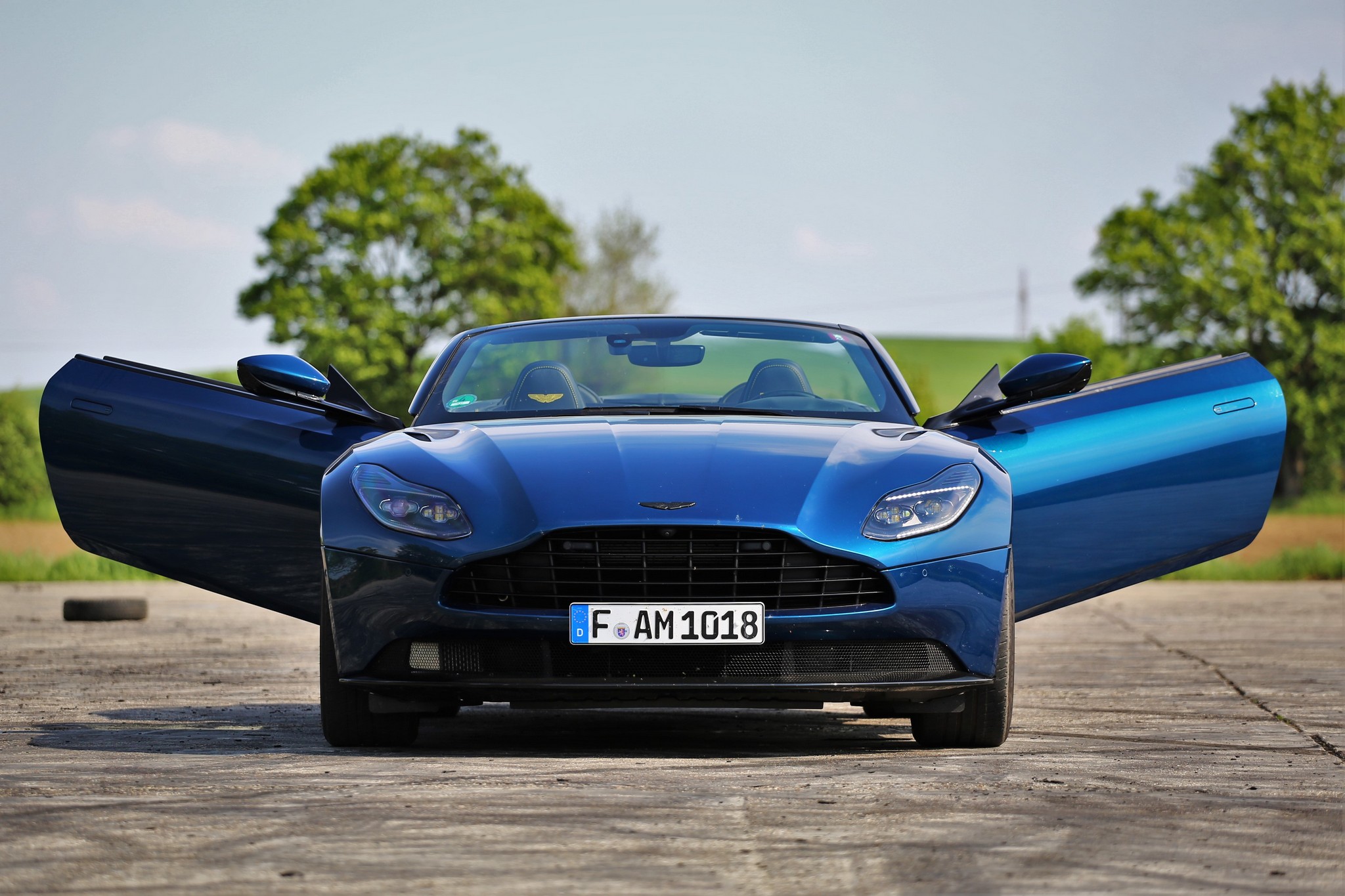 Álomautó a valóságban – Aston Martin DB11 Volante 21