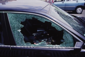 Autóból mentettek gyereket Újpesten