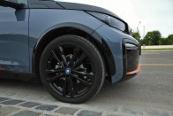 Túl fiatal, hogy öreg legyen – BMW i3S 40