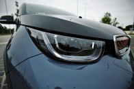 Túl fiatal, hogy öreg legyen – BMW i3S 41