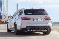 Itt a BMW 510 lóerős sportkombija 64