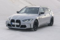 Itt a BMW 510 lóerős sportkombija 65