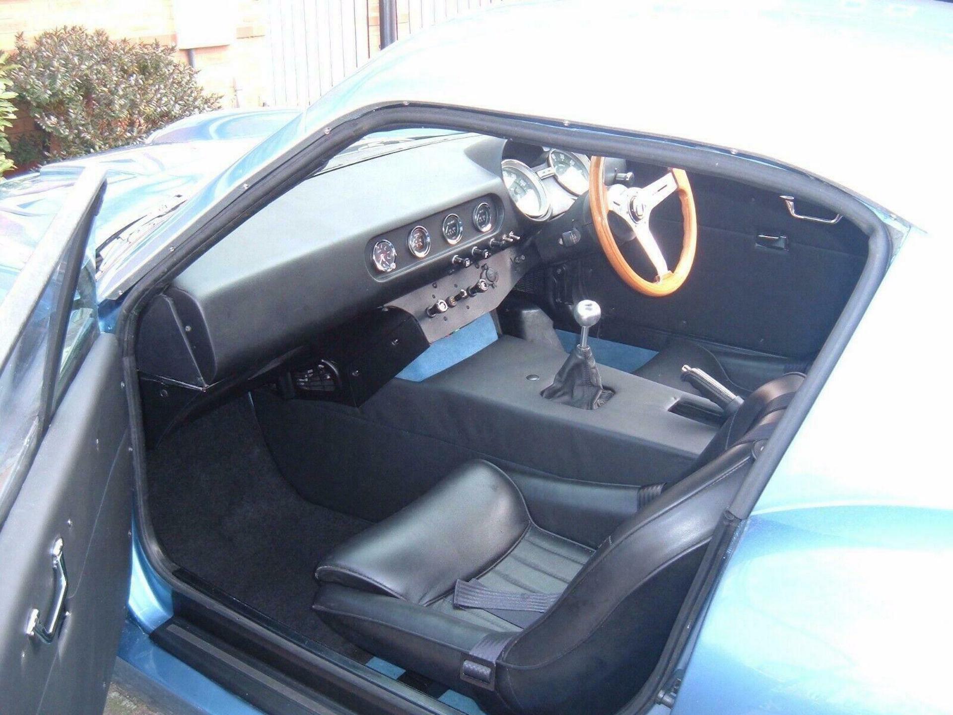 Jó ötlet volt Ferrari-kabátot adni egy BMW-re? 3