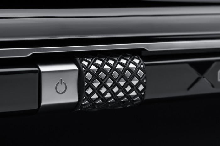 Sportmotort kapott a franciák extravagáns szabadidőjárműve 9 | Vezess Sportmotort kapott a franciák extravagáns szabadidőjárműve 9