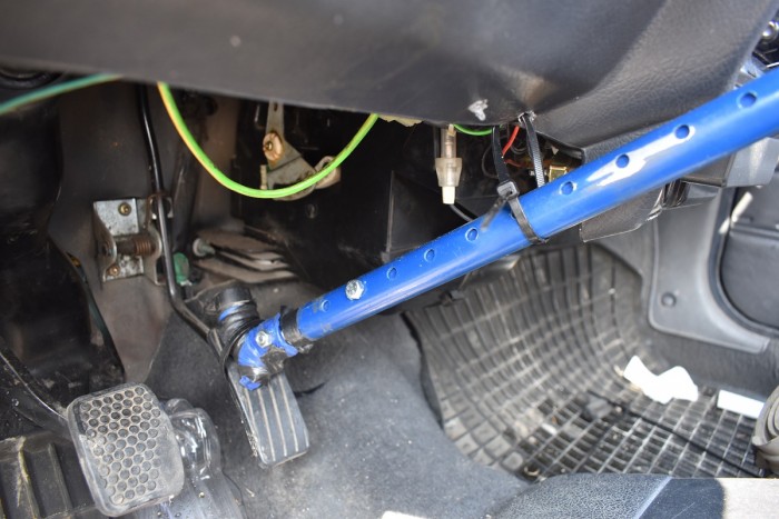 Baleset lett a láb nélküli sülysápi férfi autózásából 1