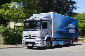 Életmentő kábel került az új Mercibe