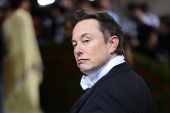 Hamarosan billiomos lehet Elon Musk 