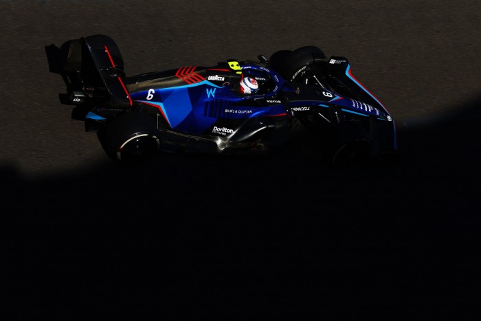 F1: Év közben dobhatják ki a pilótát