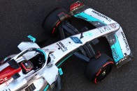 F1: Nemet mondtak a csapatok, marad a delfinezés 1