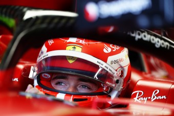 F1: Ez a célja a mezőny végéről Leclerc-nek