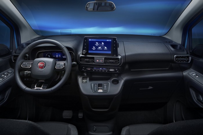 Francia technikával újult meg a Fiat furgonja 9