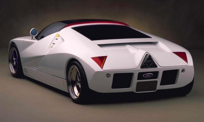 Ez a 90-es évekbeli Ford mindent vert volna 2 | Vezess Ez a 90-es évekbeli Ford mindent vert volna 2