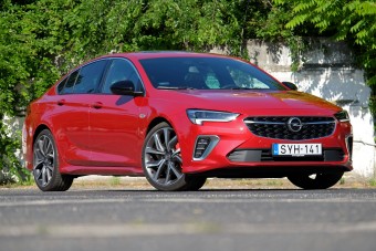 Gyengébb és takarékosabb motorral is lehet jó az Insignia GSI?