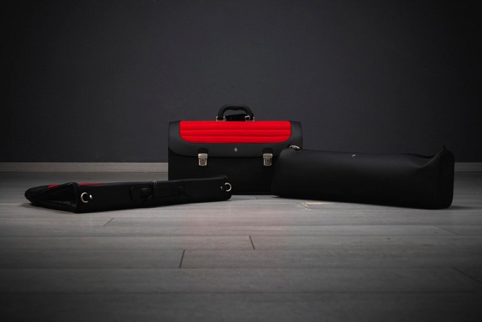 Így néz ki az 11 milliós táskaszett, ami pont passzol a milliárdot érő autóhoz 3