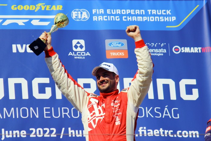 Kiss megállíthatatlanul gázolt át ellenfelein, harmadjára is nyert