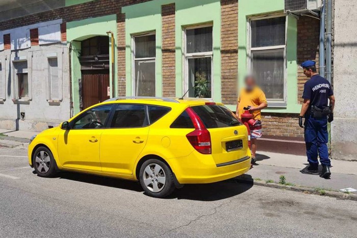 Trükköznek a sárga autókkal, áltaxisokat fogtak Budapesten