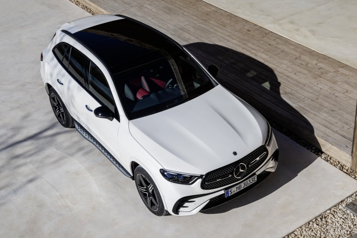 Csak hibridként kapható a legújabb Mercedes 6