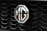 Jobb vétel egy Suzukinál az MG ZS? 71