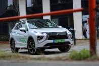 Az utolsó telivér Mitsubishi – Eclipse Cross PHEV 30