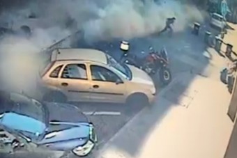 Térfigyelő rögzítette a budapesti házomlást, itt a felvétel