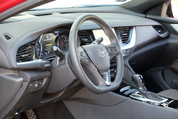 Gyengébb és takarékosabb motorral is lehet jó az Insignia GSI? 12