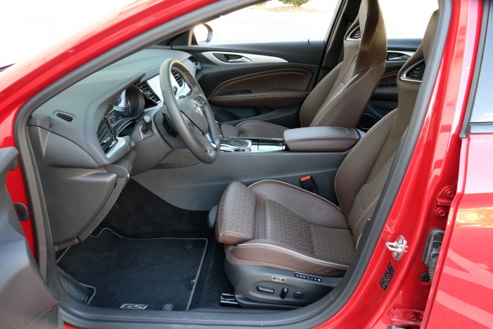 Gyengébb és takarékosabb motorral is lehet jó az Insignia GSI? 8