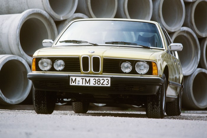 45 éves a BMW, amelyben mindenki inkább hátul szeretne utazni 1