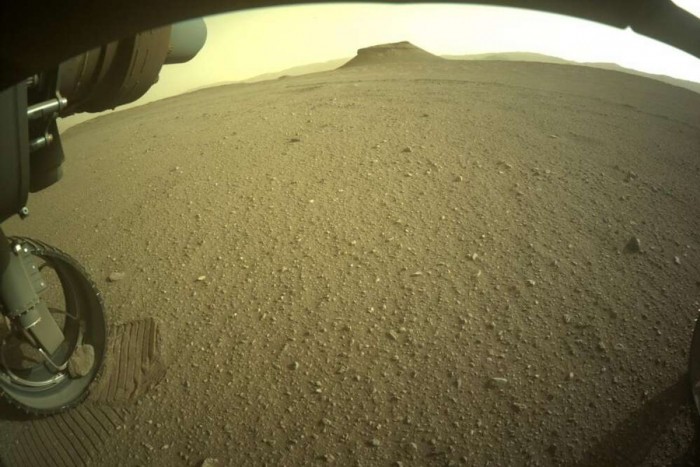 Követ cipel magával a marsjáró