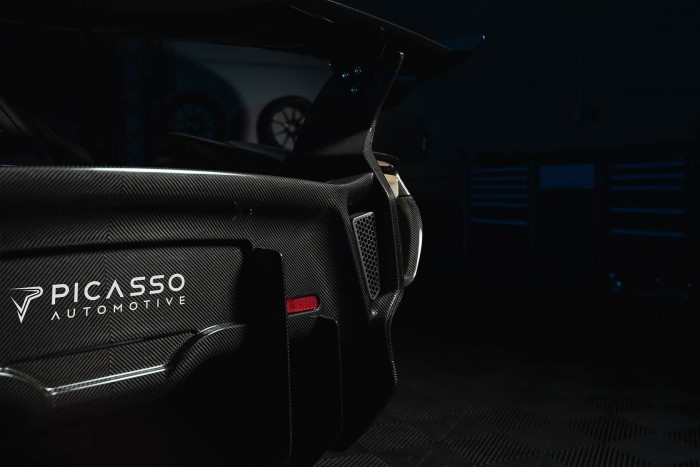 Lóerőnként félmillió forintot kérnek ezért az autóért 9