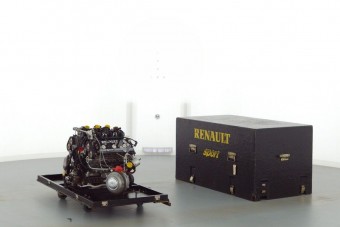 Eladó egy érintetlen Renault F1-es motor a hőskorból