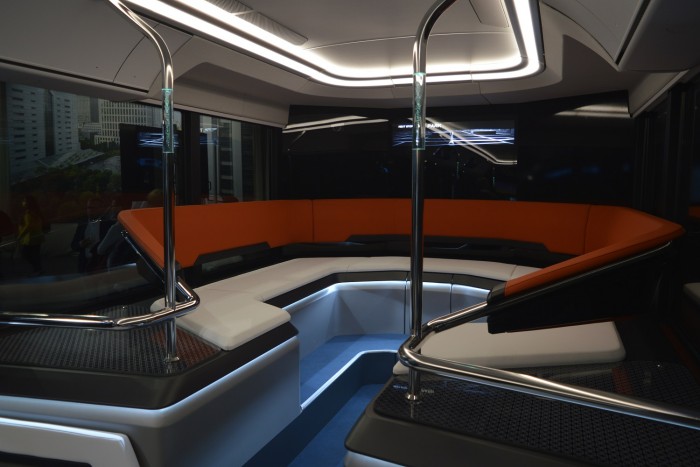 Új önvezető busszal kísérleteznek 7 | Vezess Új önvezető busszal kísérleteznek 7