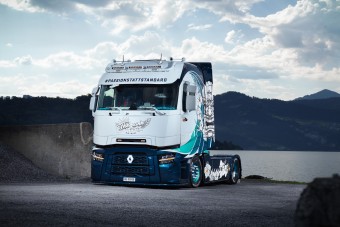 Ez a Renault tengerért kiált