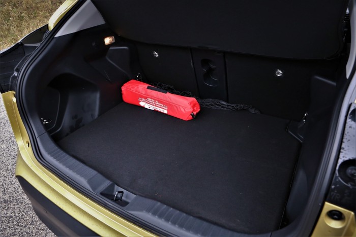 Suzukit vagy Toyotát? – Suzuki S-Cross vs. Toyota Yaris Cross 14 | Vezess Suzukit vagy Toyotát? – Suzuki S-Cross vs. Toyota Yaris Cross 14