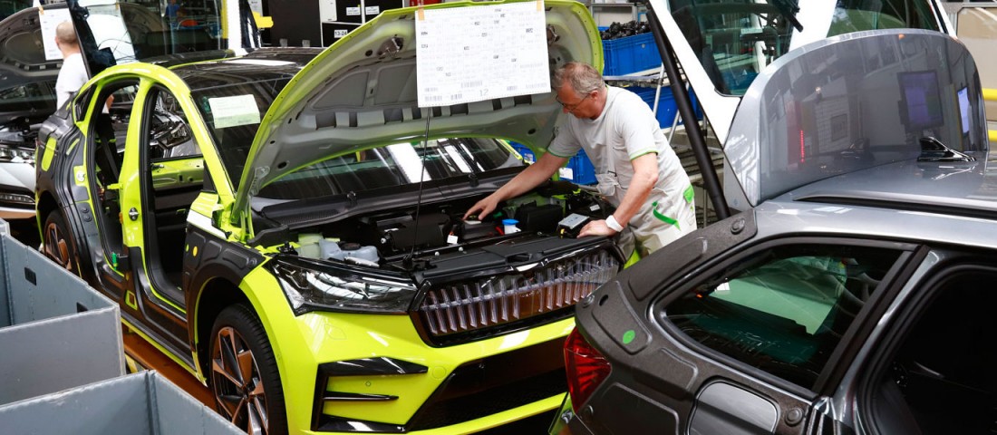 Bajban az autógyártás. Van megoldás?