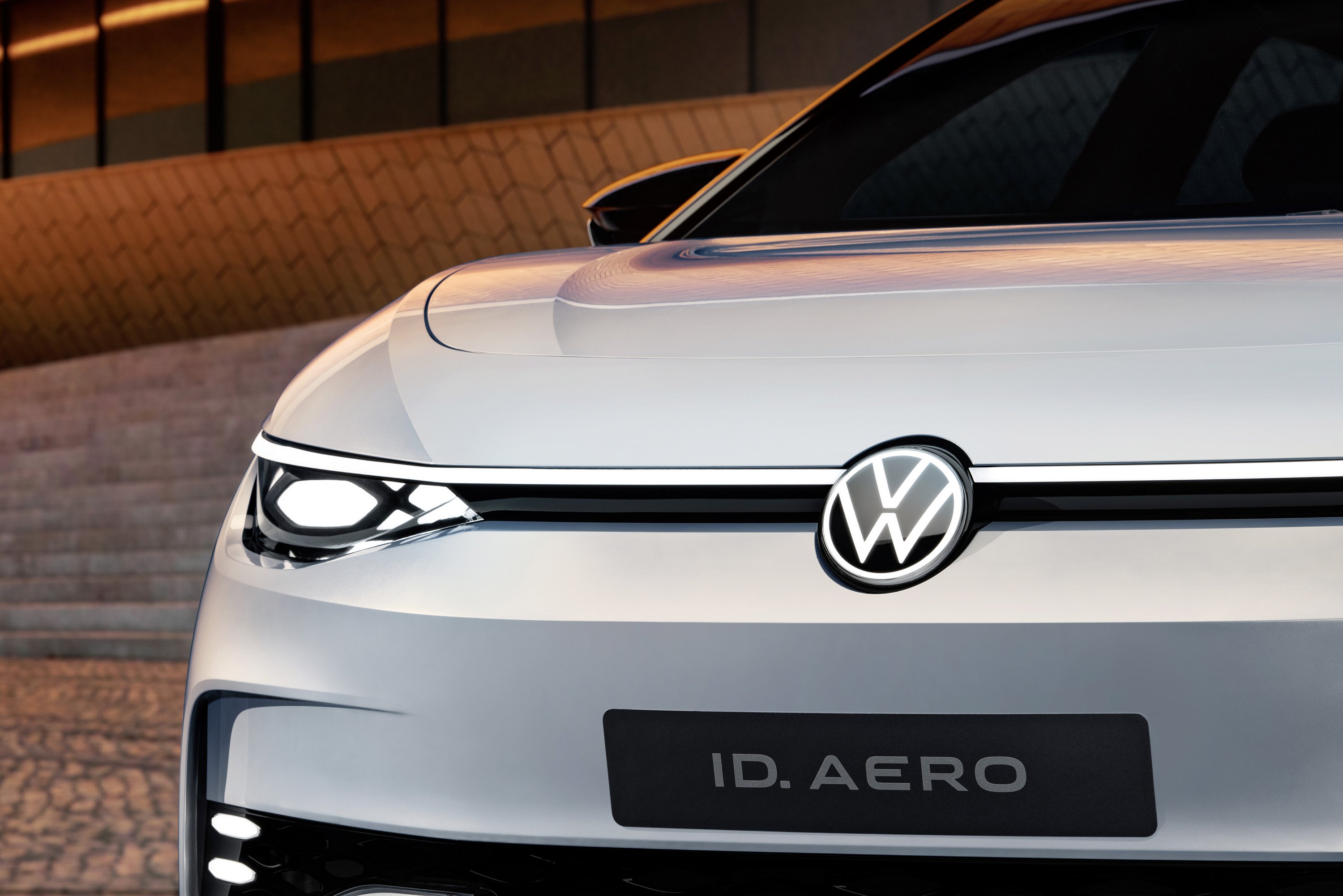 Volkswagen ID. Aero premier | Vezess