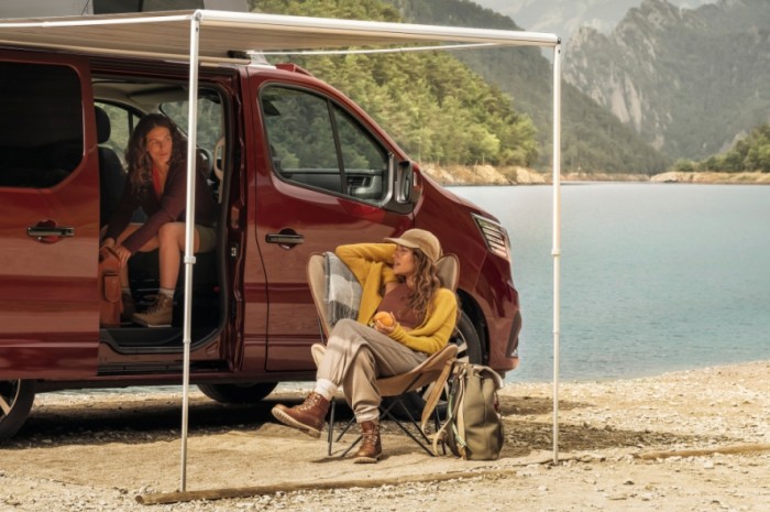 Napelemet kap a Renault otthonos furgonja