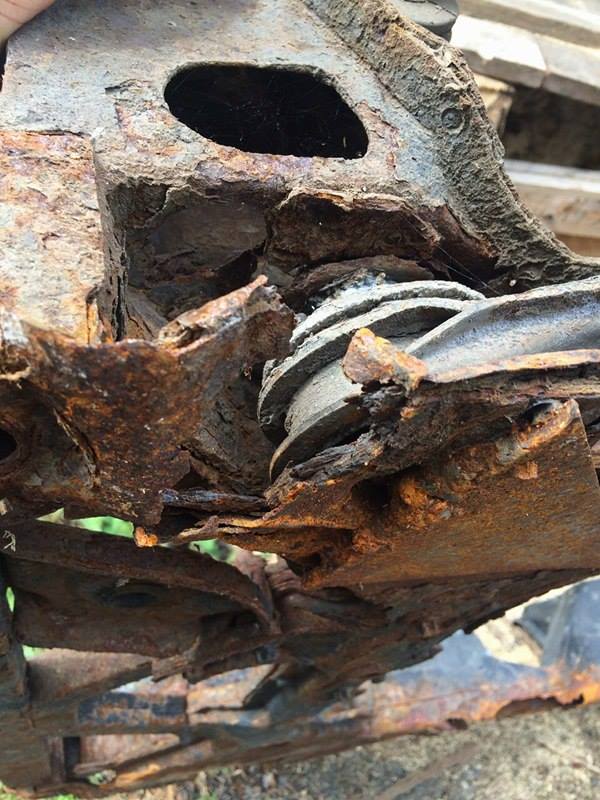 Siralmas állapotok egy Mercedes alatt 6