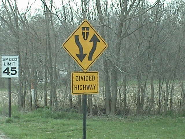 Utat húztak egy család sírja köré, többször is 1