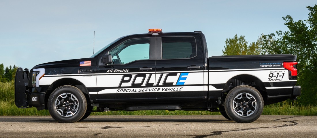 Ennek a platósnak mindenhol elsőbbsége van