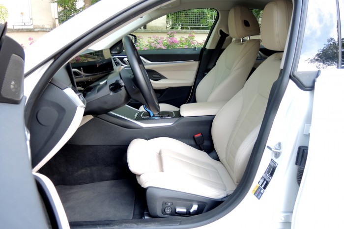Kupénak látszó SUV a villanyhajtású BMW i4 67 Kupénak látszó SUV a villanyhajtású BMW i4 67