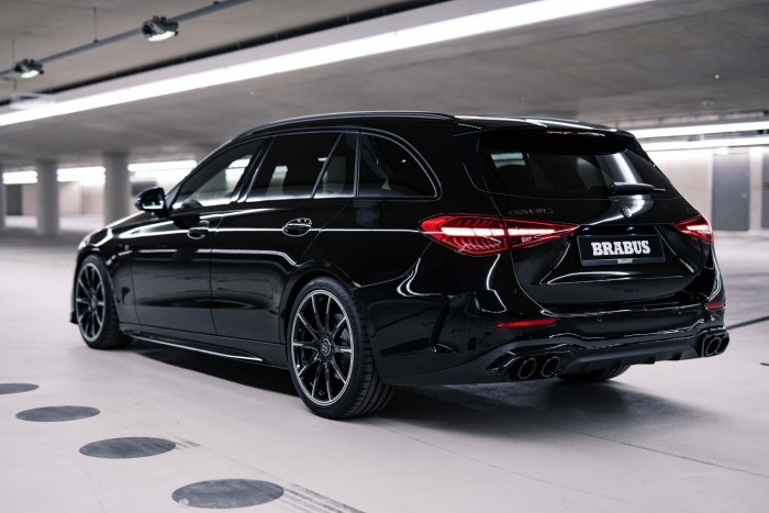 Tuningolják, de le is szabályozzák a Mercedes C-osztályt 6