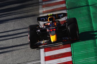 F1: Utólag büntették a Red Bull-pilótát