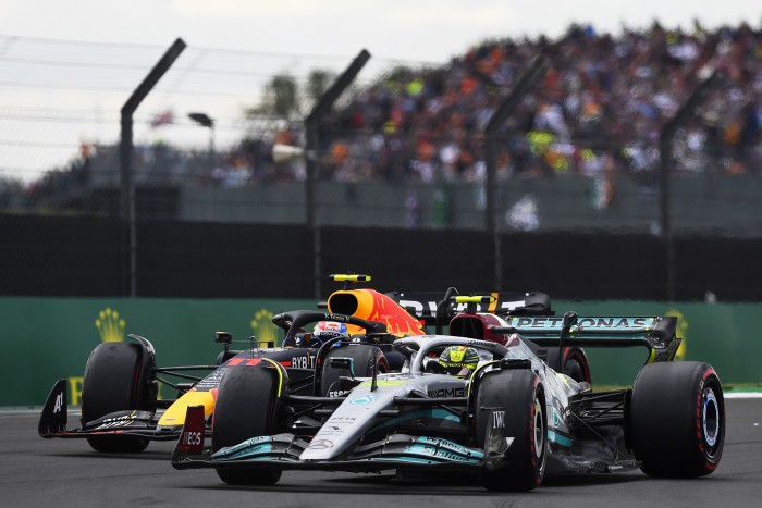 F1: Kimondták a Mercinél, lemásolhatják a Red Bullt
