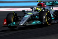 Még évekig az F1-ben maradhat Hamilton 1