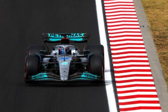 F1: Mercedes-pole, csúnya Red Bull-betli a magyar időmérőn 