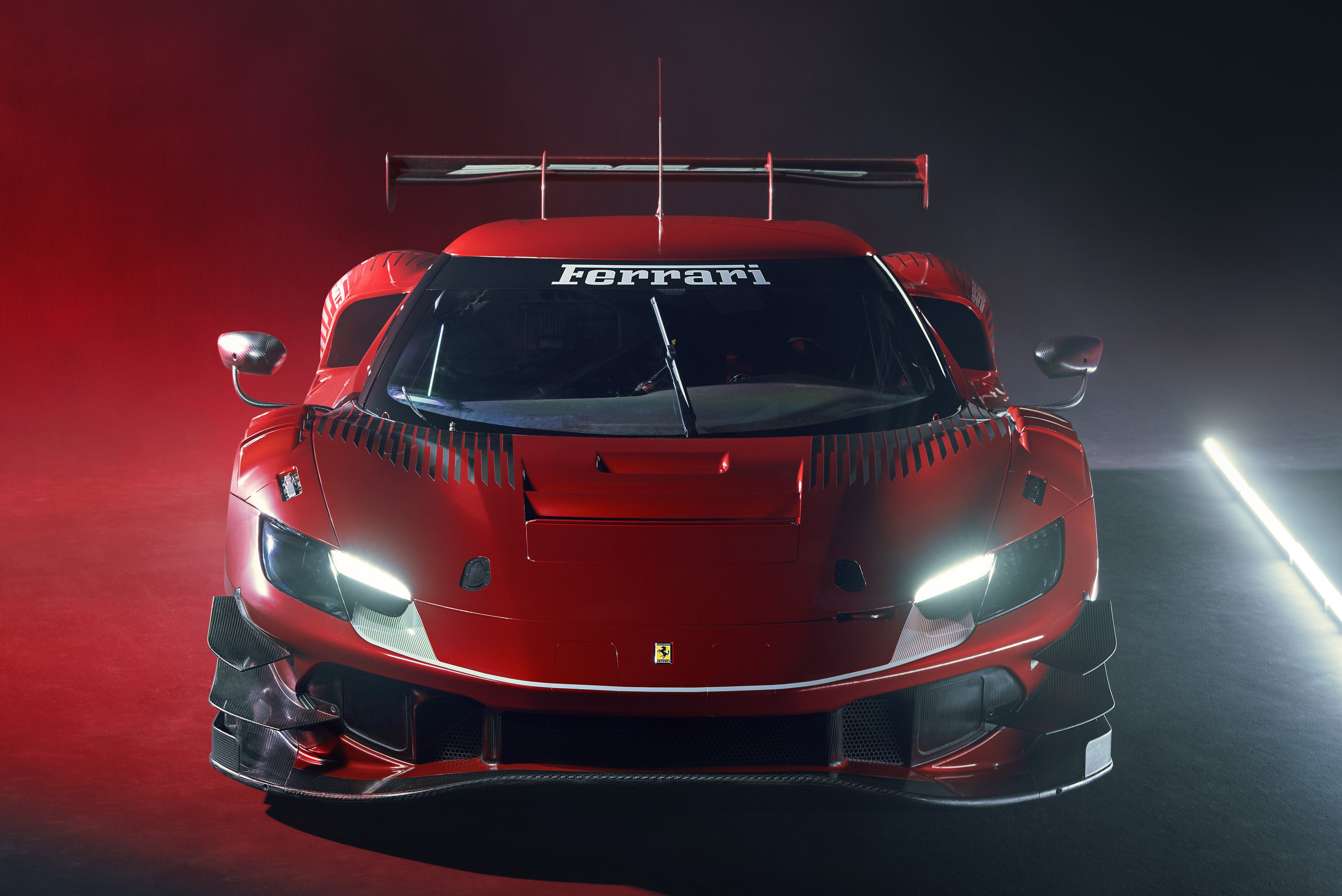 Itt az új Ferrari, nem az ereje adja el 4