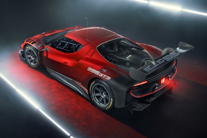 Itt az új Ferrari, nem az ereje adja el 7