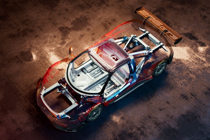 Itt az új Ferrari, nem az ereje adja el 9